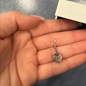 Lock It pandora charm